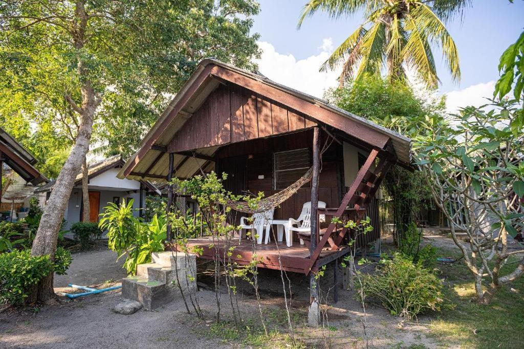 The Cosy Sunset Beach Resort & Restaurant ท้องศาลา ภายนอก รูปภาพ